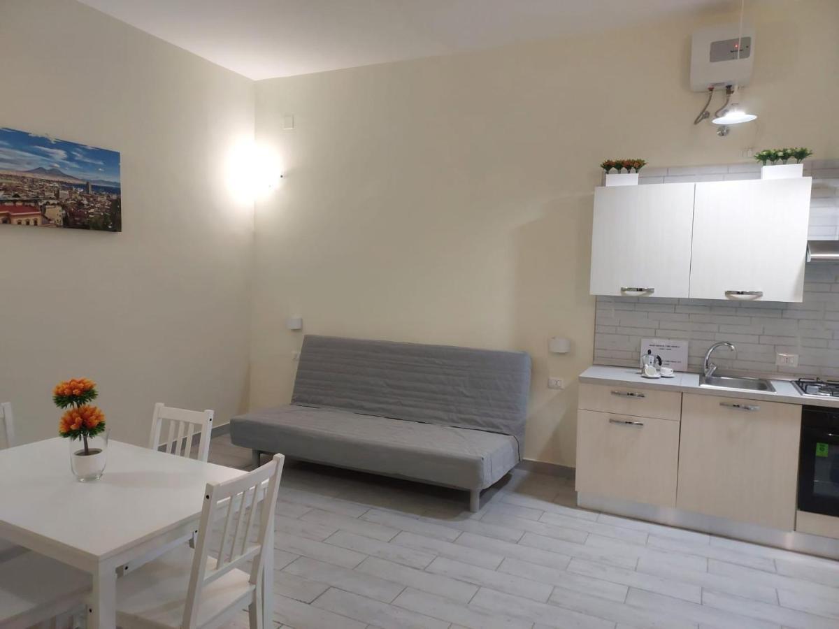 Vila A Due Passi Da Dante Deluxe Neapol Exteriér fotografie